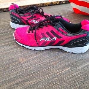 Womens Fila sneakers